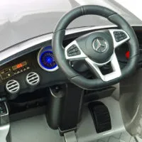 Kinderauto-Kinder-Elektroauto-Mercedes-GLC-63S-1-Sitzer-2x35w-silber-lackiert