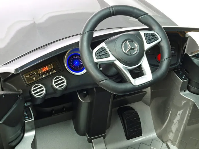 Kinderauto-Kinder-Elektroauto-Mercedes-GLC-63S-1-Sitzer-2x35w-silber-lackiert