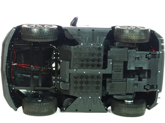 Kinderauto-Kinder-Elektroauto-Mercedes-GLC-63S-1-Sitzer-2x35w-schwarz-lackiert-Unterboden